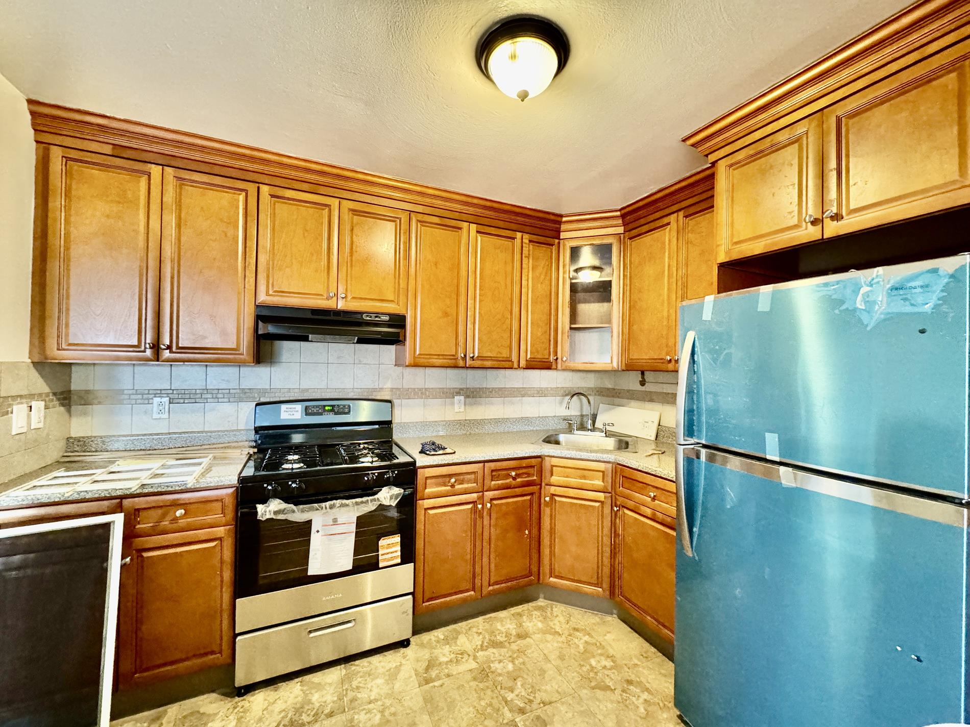 22-35 38th Street 3 Steinway-Ditmars Queens NY 11105