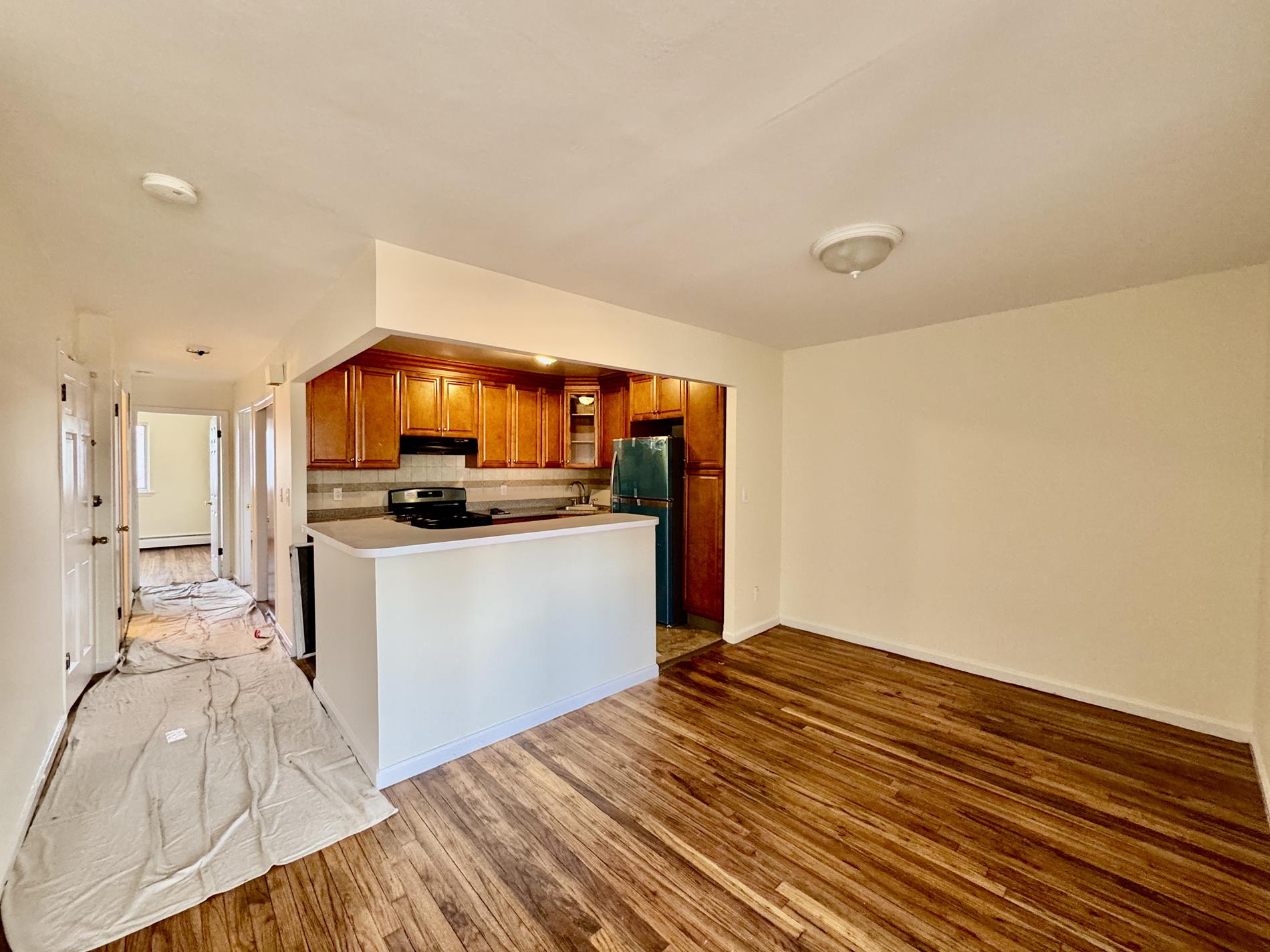 22-35 38th Street 3 Steinway-Ditmars Queens NY 11105