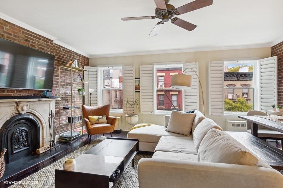 456 West 50th Street Clinton New York NY 10019