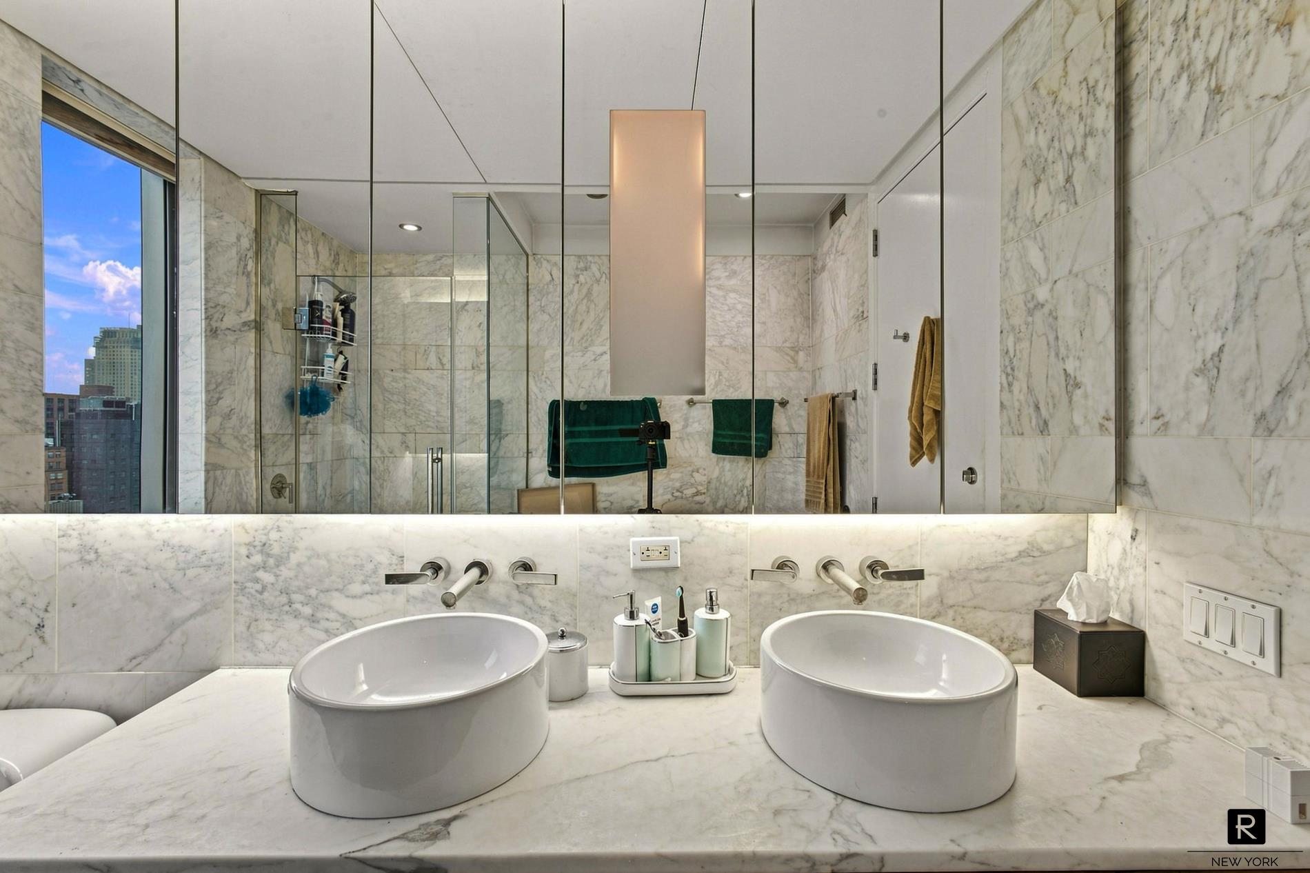 18 West 48th Street Midtown West New York NY 10036