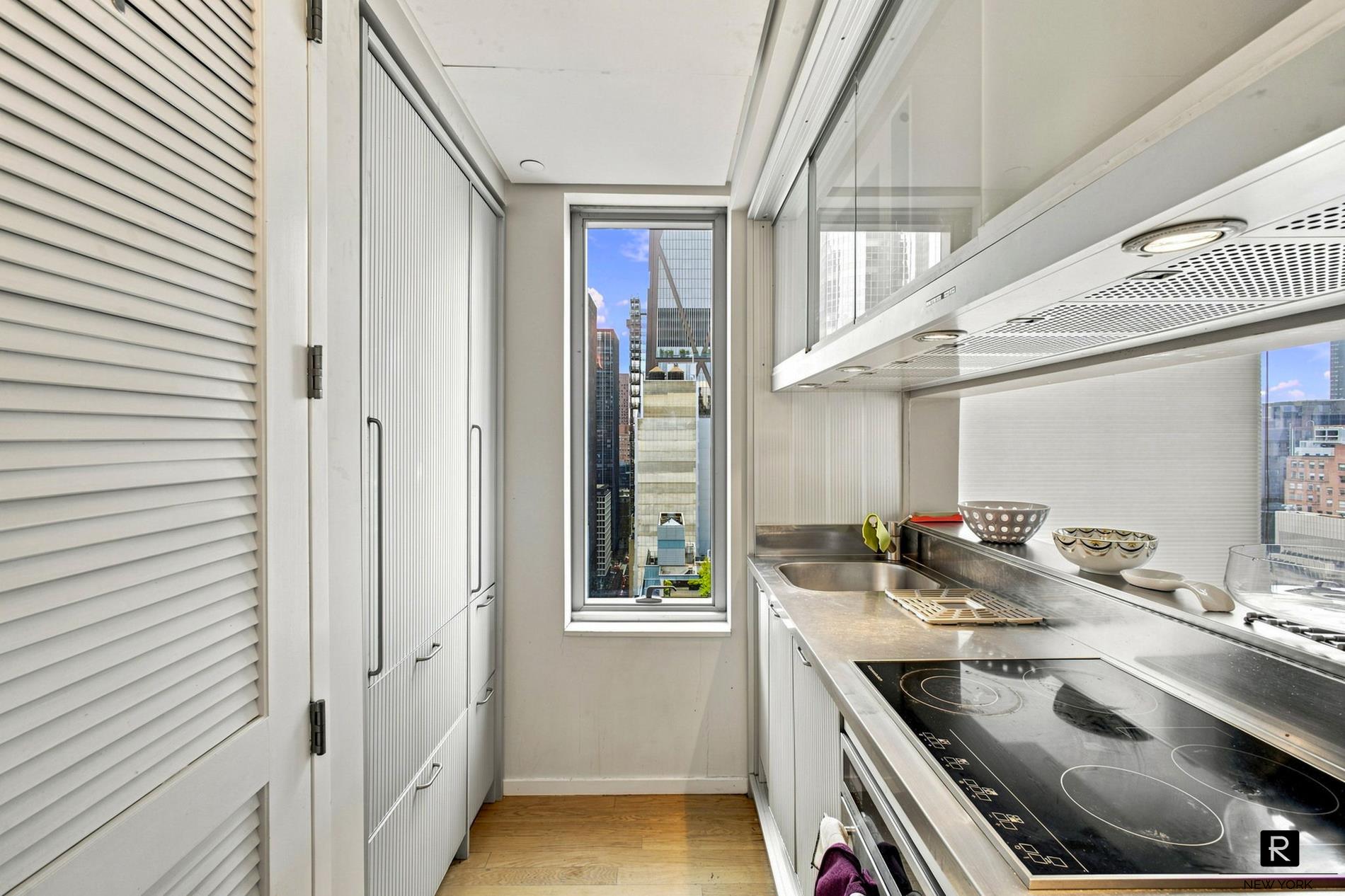18 West 48th Street Midtown West New York NY 10036