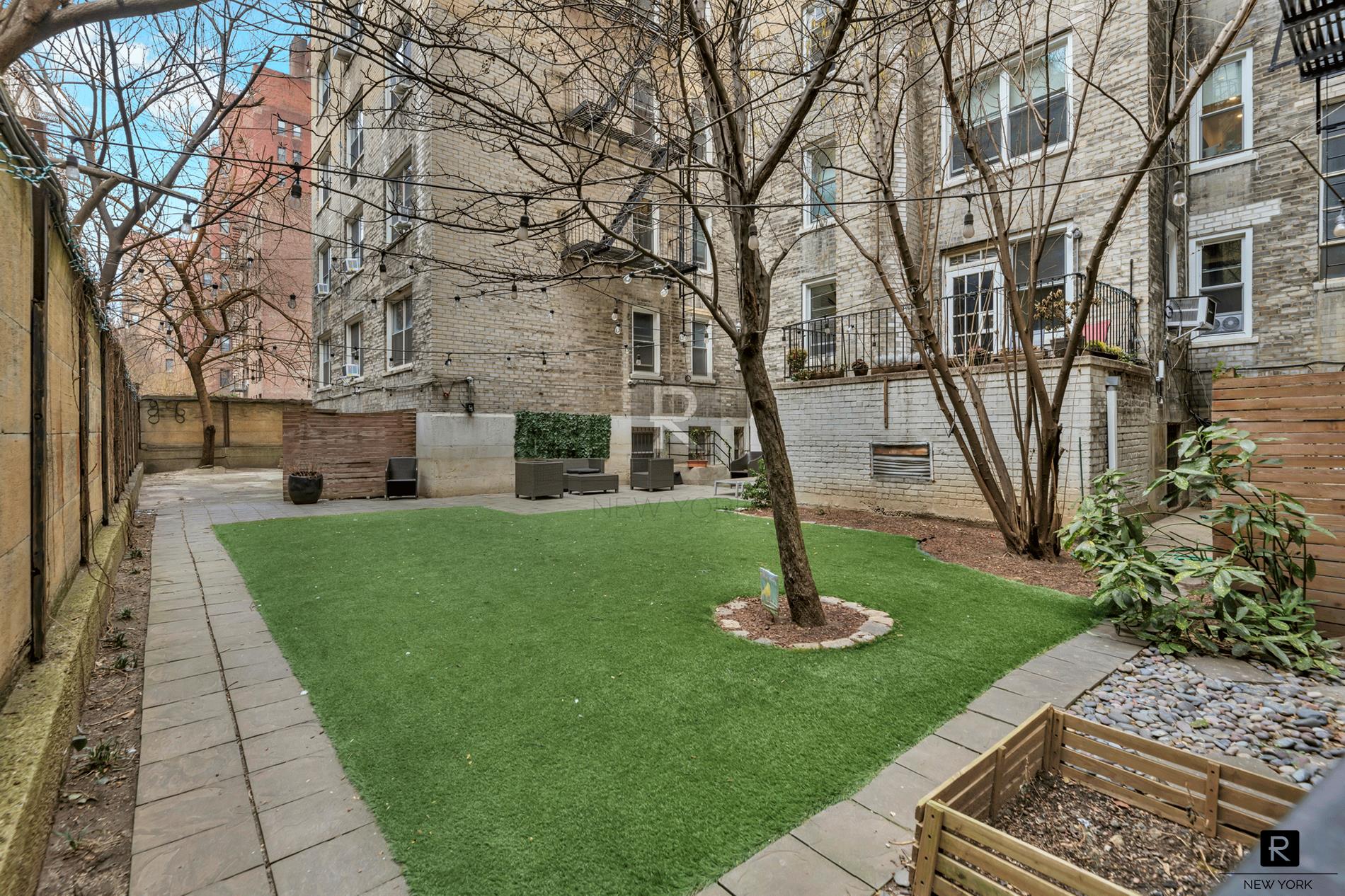 310 West 55th Street Midtown West New York NY 10019