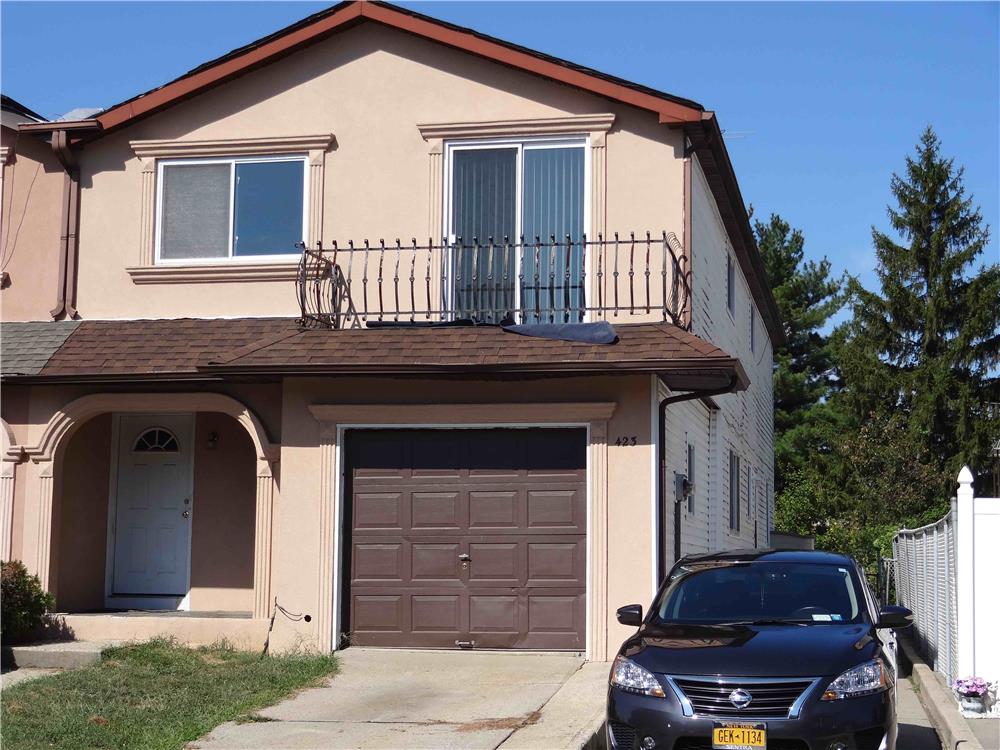 423 Klondike Avenue New Springville Staten Island NY 10314 R New York