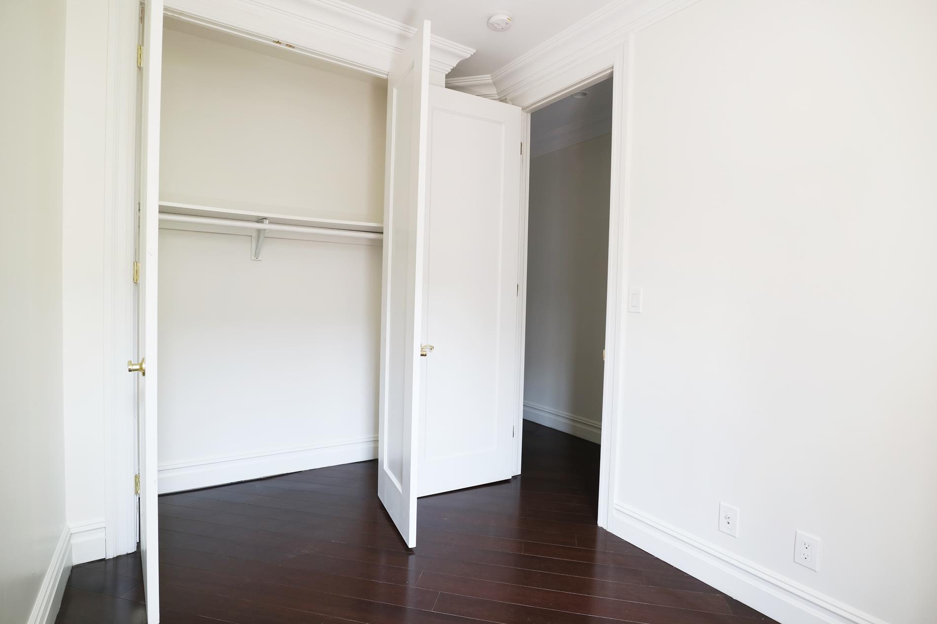 240 President Street 2-R Carroll Gardens Brooklyn NY 11231