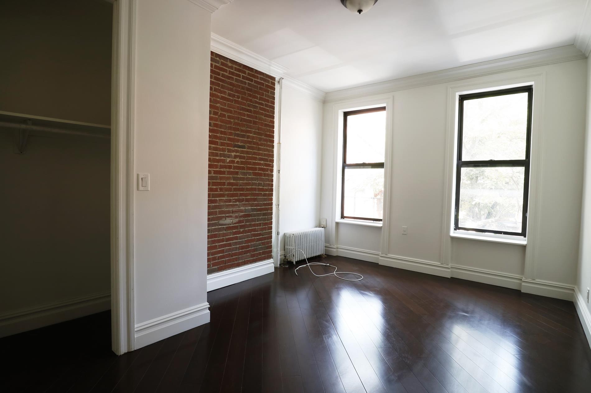 240 President Street 2-R Carroll Gardens Brooklyn NY 11231