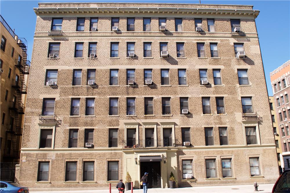 371 Fort Washington Avenue Hudson Heights New York NY 10033 R New York