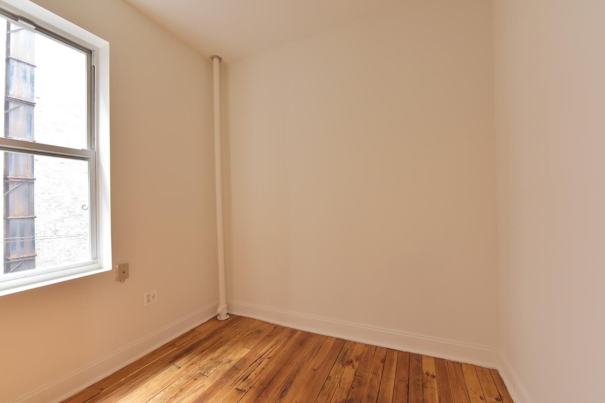 234-236 Thompson Street, #13