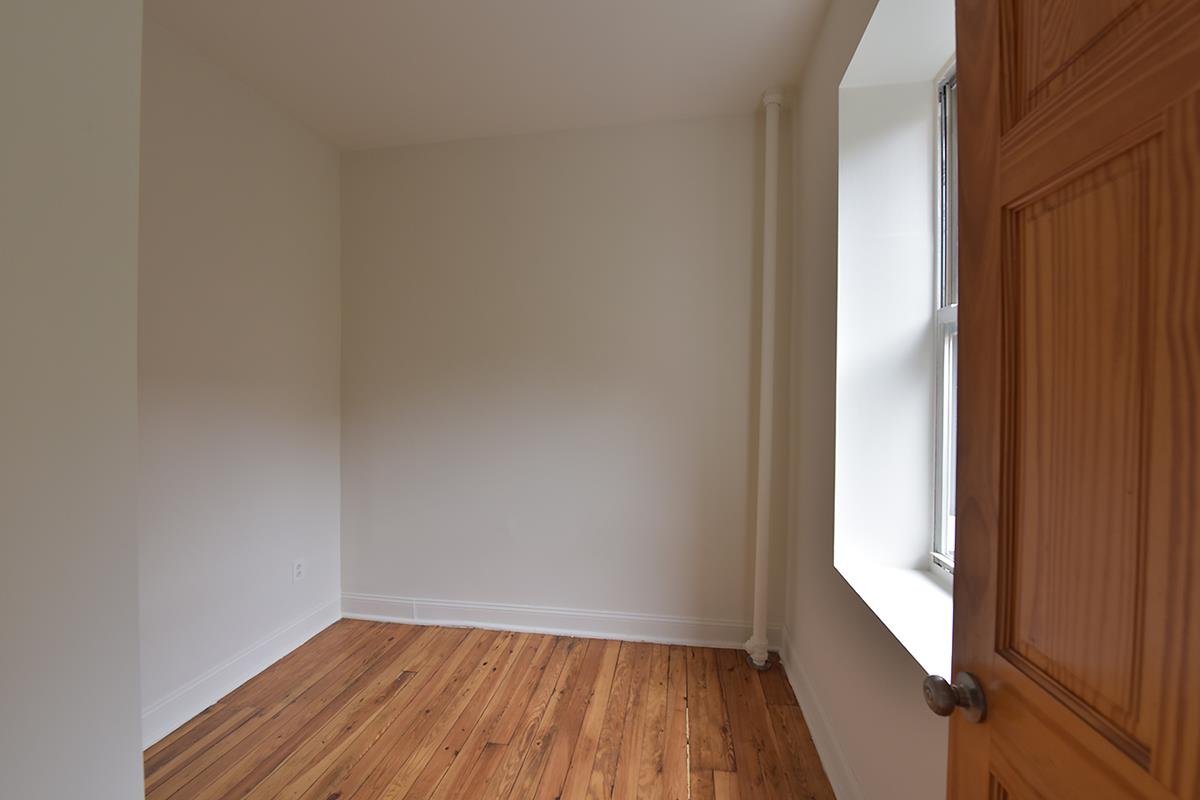 234-236 Thompson Street, #13