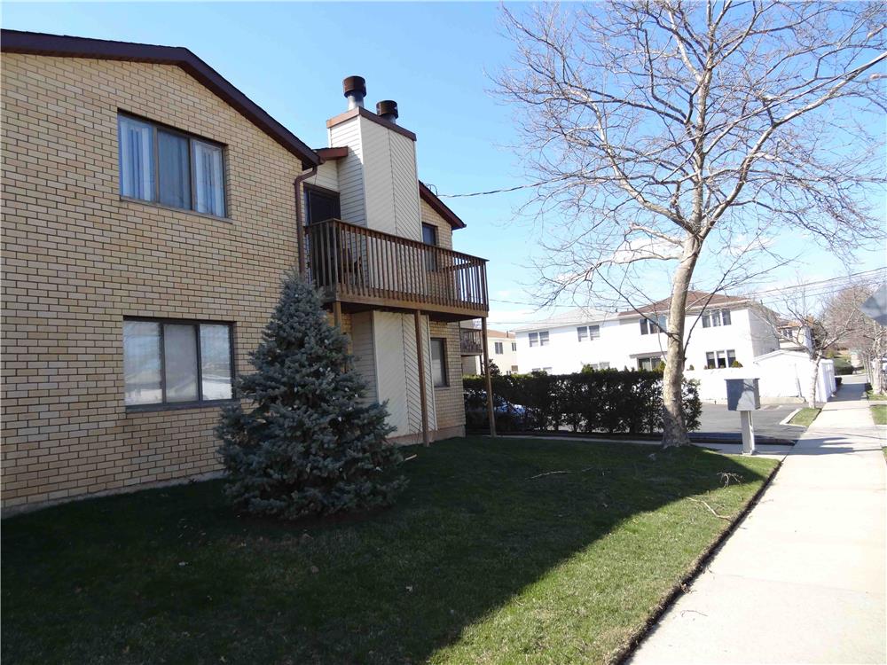 20 Abingdon Avenue Great Kills Staten Island NY 10308 R New York