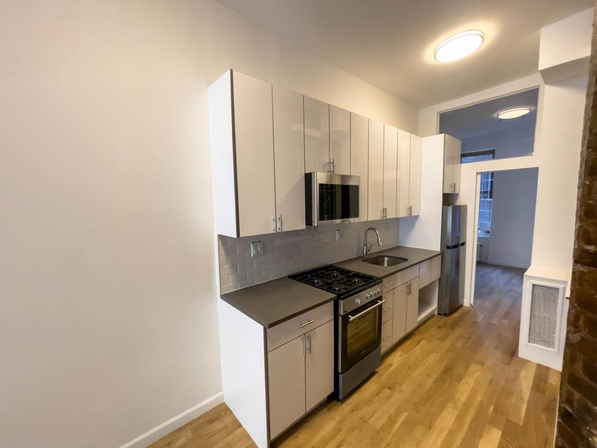 257 West 10th Street 1-E W. Greenwich Village New York NY 10011