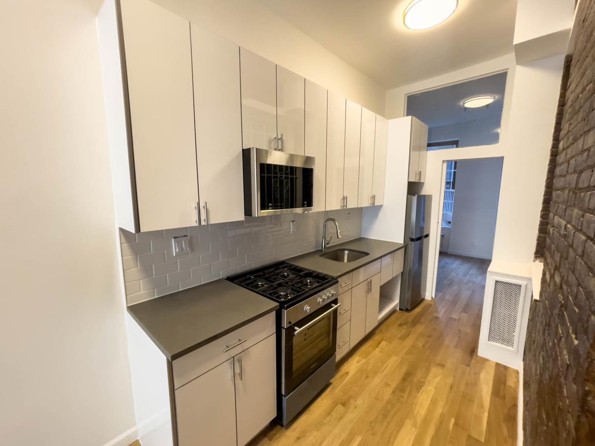 257 West 10th Street 1-E W. Greenwich Village New York NY 10011