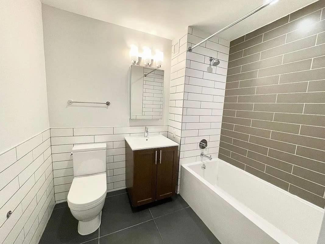 490 Myrtle Avenue 6K Clinton Hill Brooklyn NY 11205