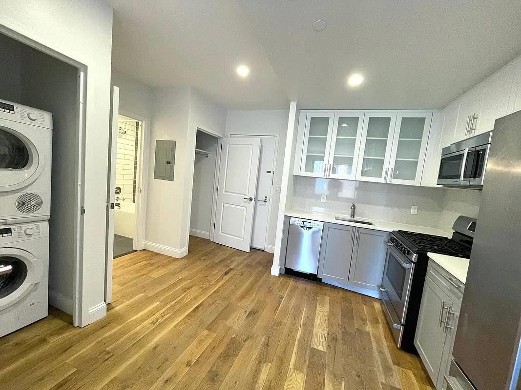 490 Myrtle Avenue 6K Clinton Hill Brooklyn NY 11205