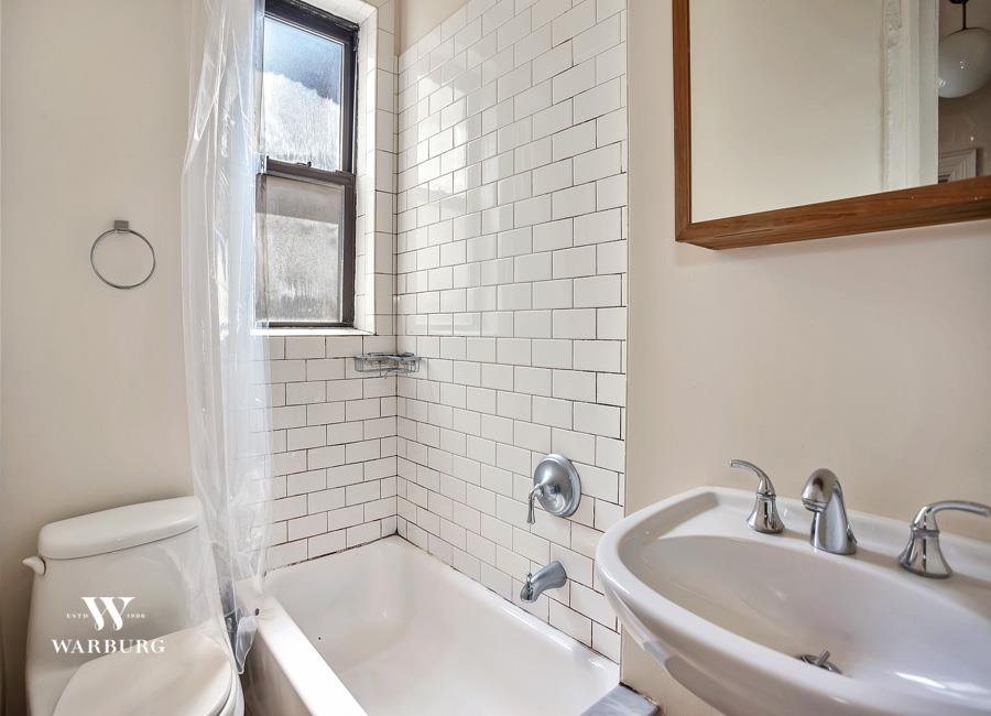 411 West 44th Street, #13