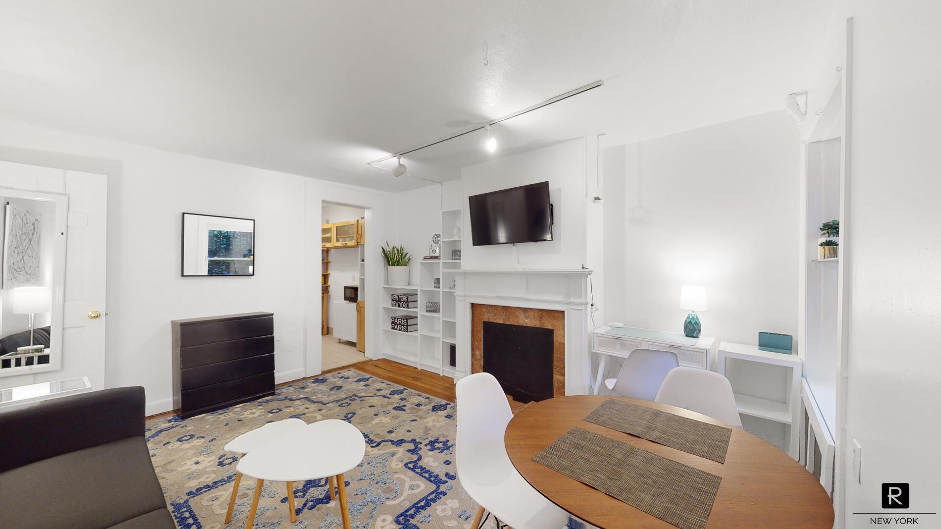 31 West 10th Street Greenwich Village New York NY 10011