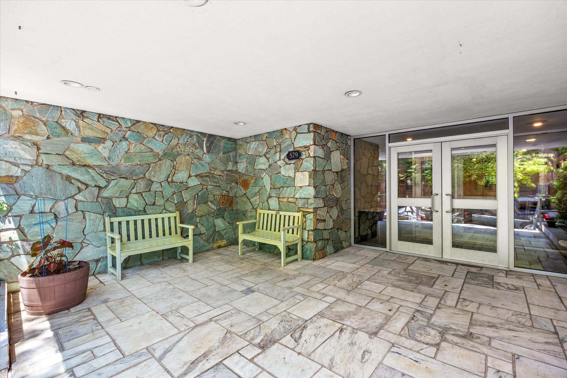 579 West 215th Street Inwood New York NY 10034
