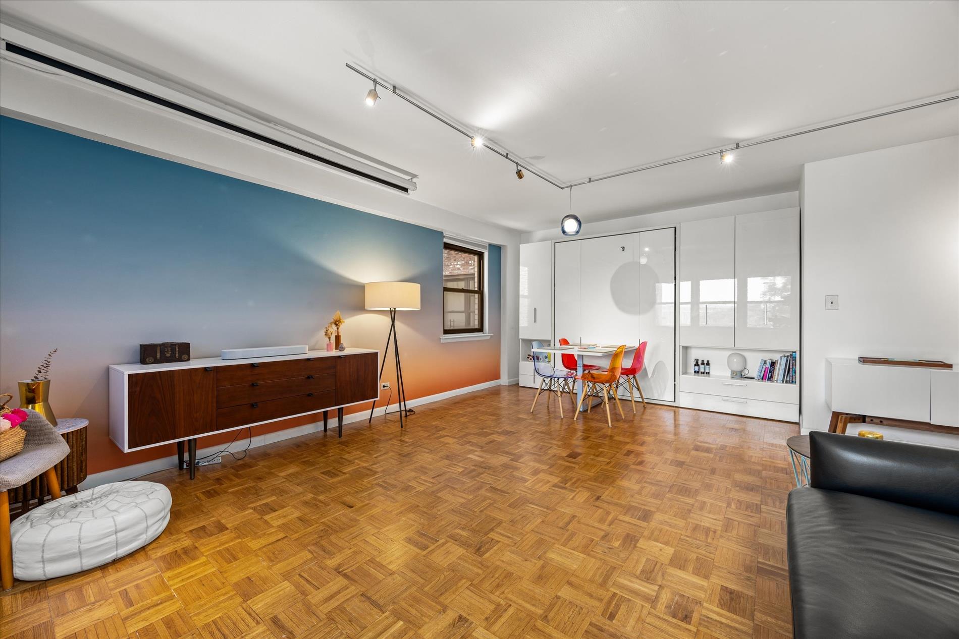 579 West 215th Street Inwood New York NY 10034