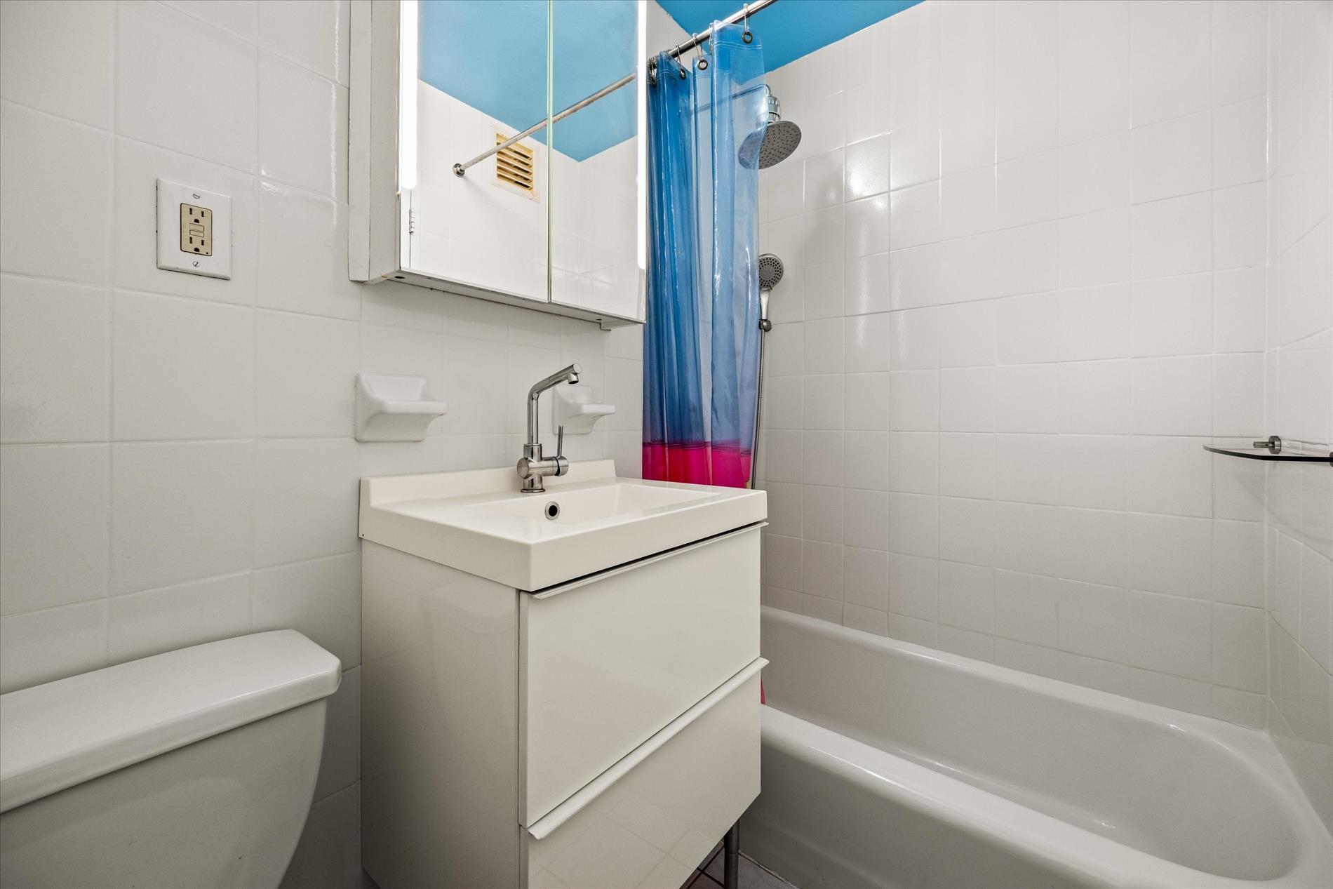 579 West 215th Street Inwood New York NY 10034