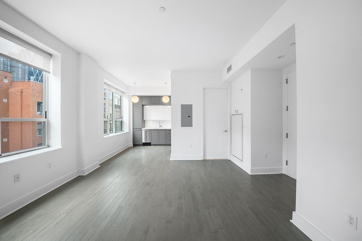 416 West 52nd Street 500 Clinton New York NY 10019