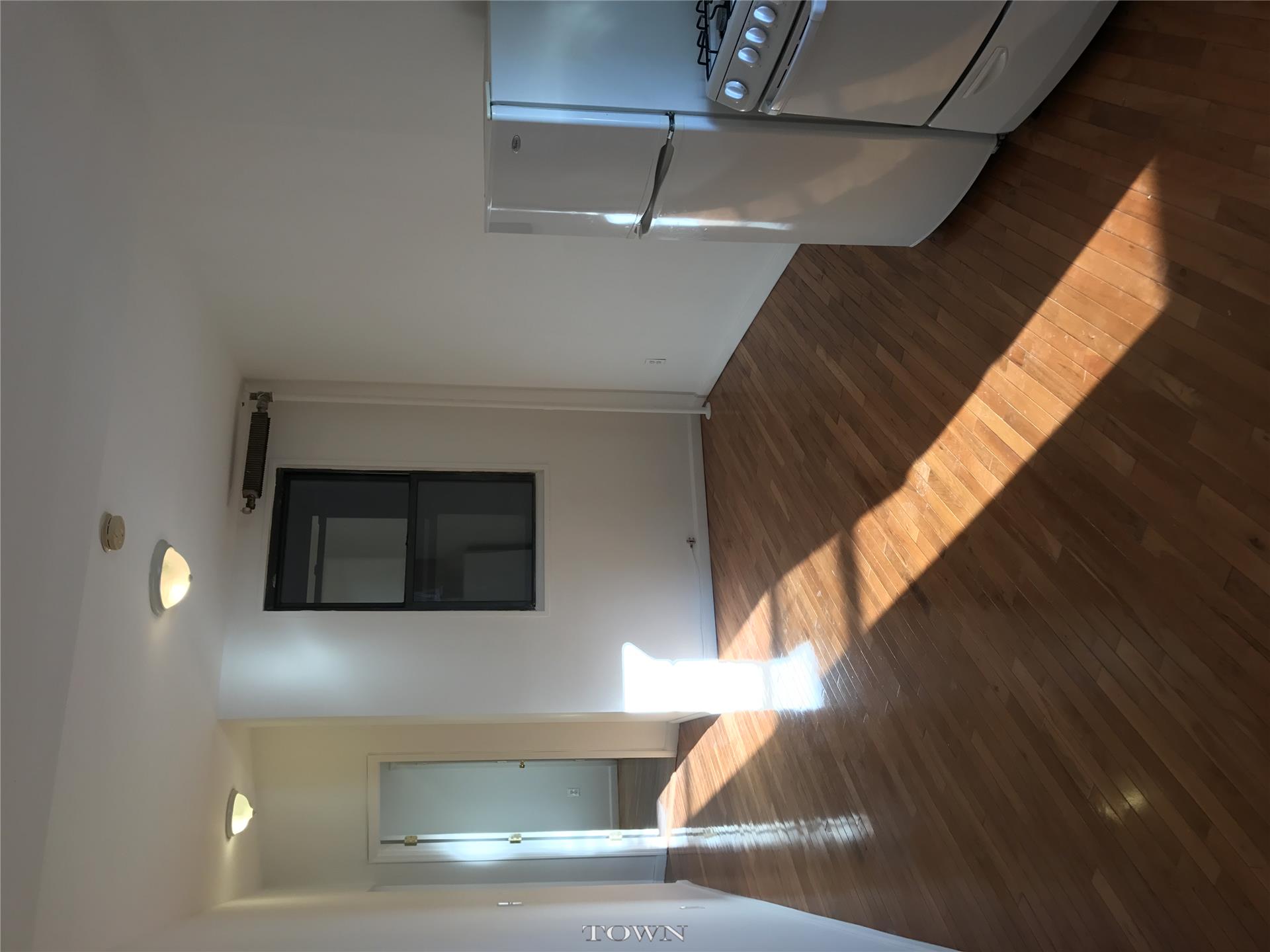 205 Eighth Avenue, #5-S