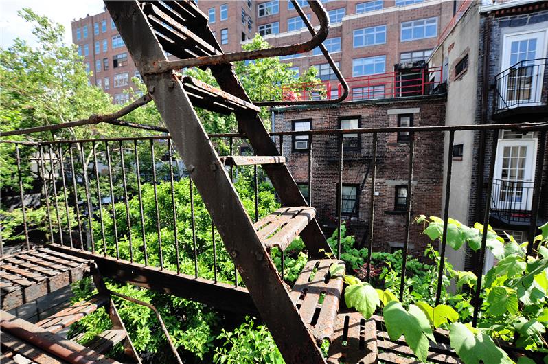 320 West 17th Street 5-RW Chelsea New York NY 10011