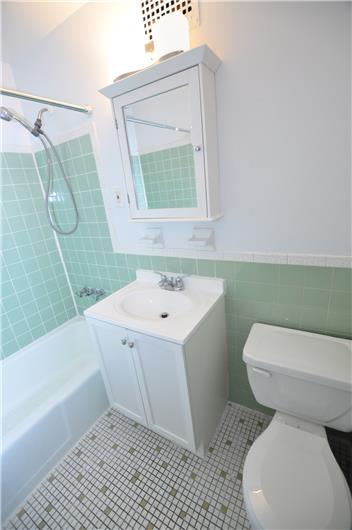 320 West 17th Street 5-RW Chelsea New York NY 10011