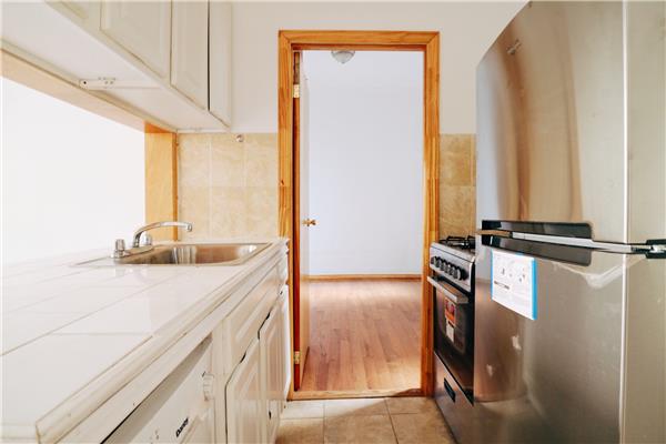 318 6th Street, #4