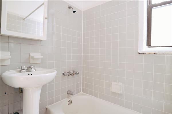 318 6th Street, #4