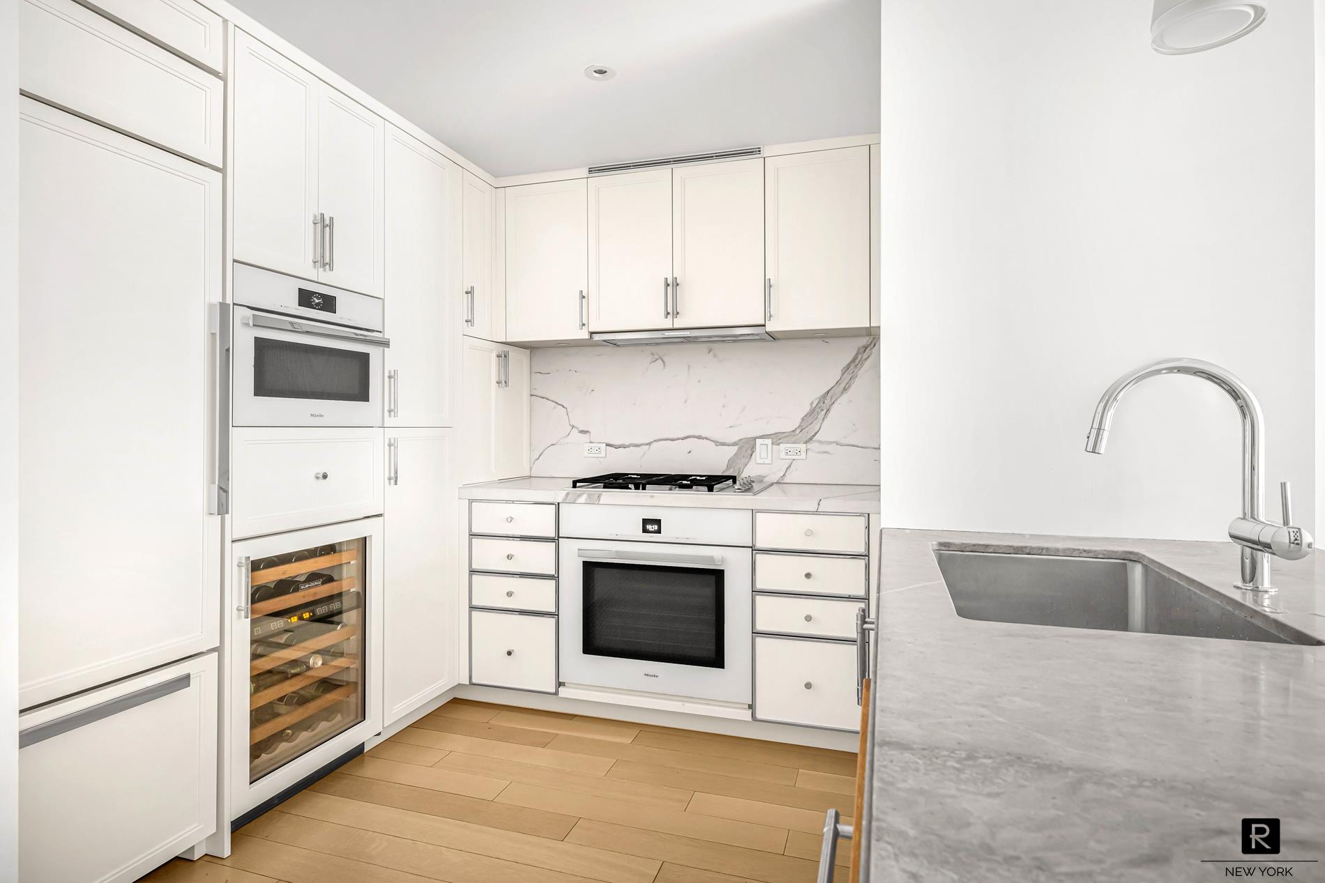 212 Warren Street Battery Park City New York NY 10282