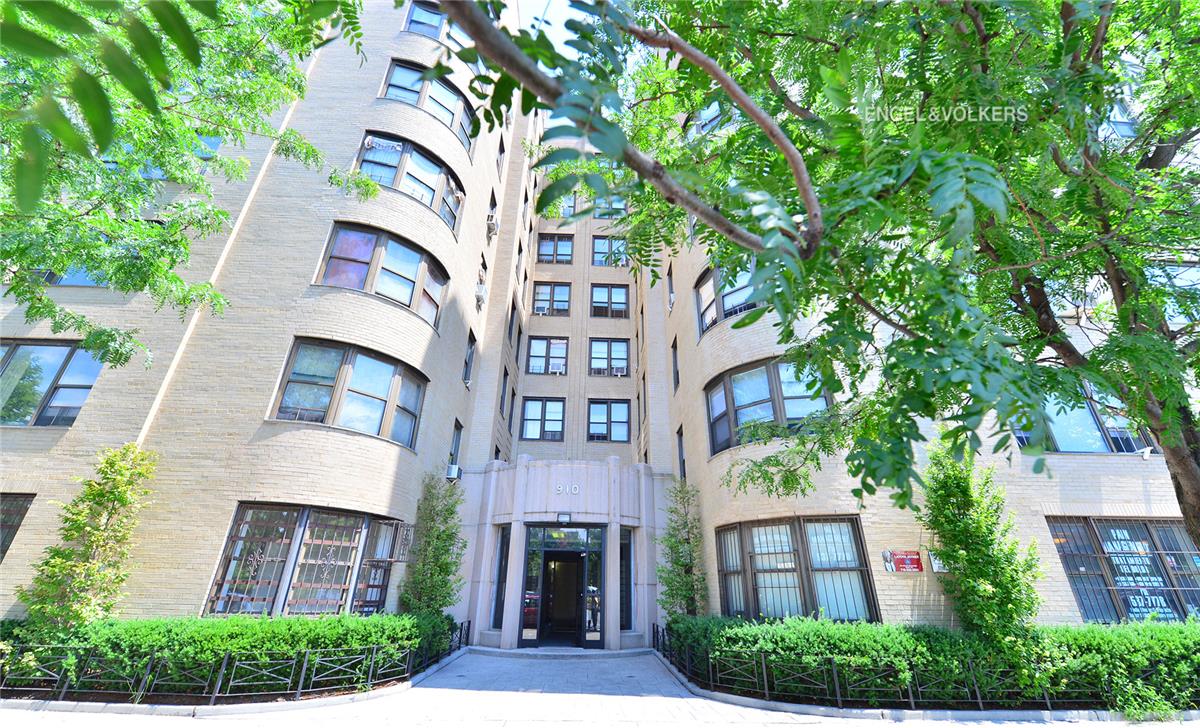 910 Grand Concourse, #4-E