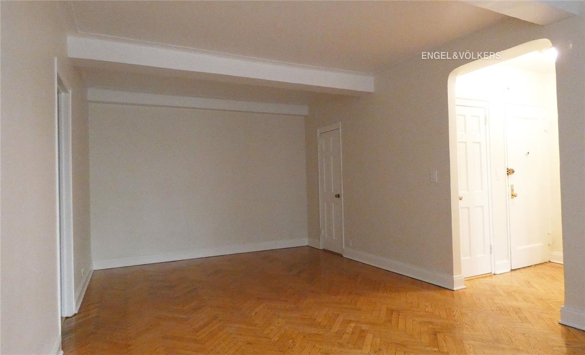 910 Grand Concourse, #4-E
