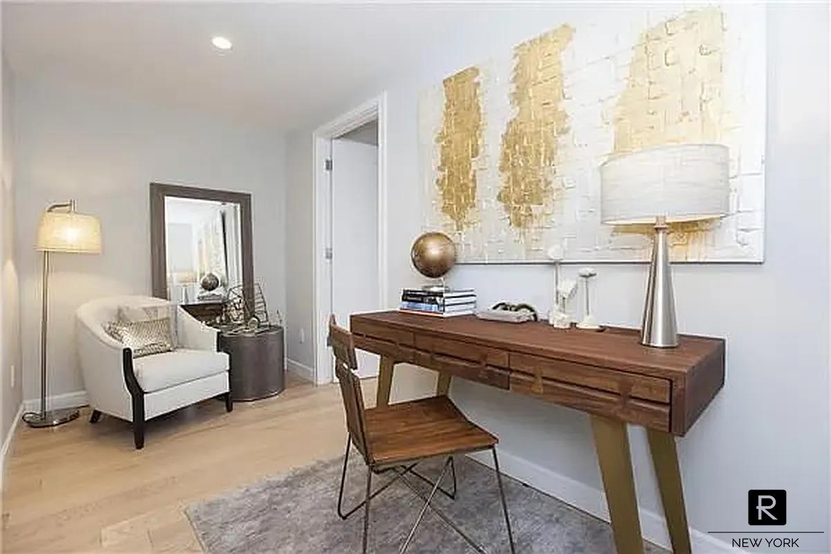 330 East 38th Street Murray Hill New York NY 10016