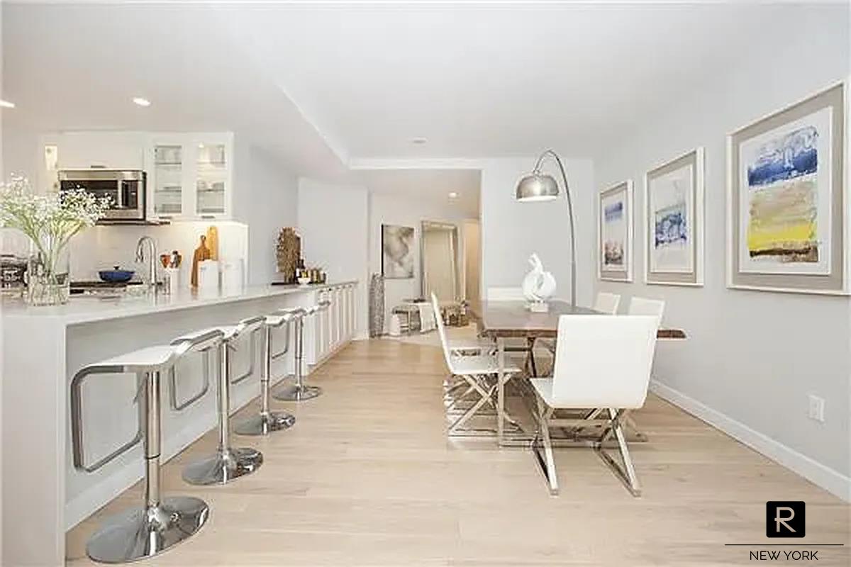 330 East 38th Street Murray Hill New York NY 10016