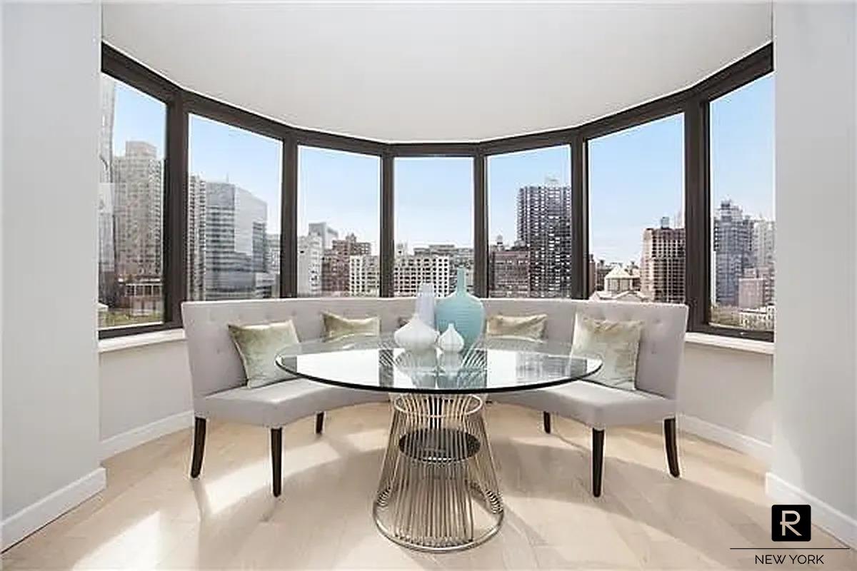 330 East 38th Street Murray Hill New York NY 10016