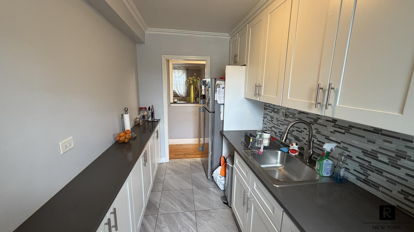 88-10 34th Avenue 2-F Jackson Heights Queens NY 11372