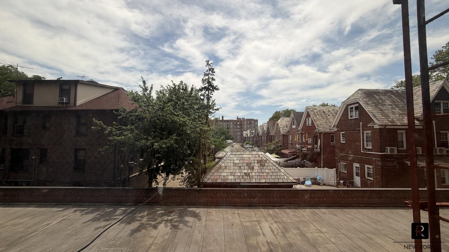 88-10 34th Avenue 2-F Jackson Heights Queens NY 11372