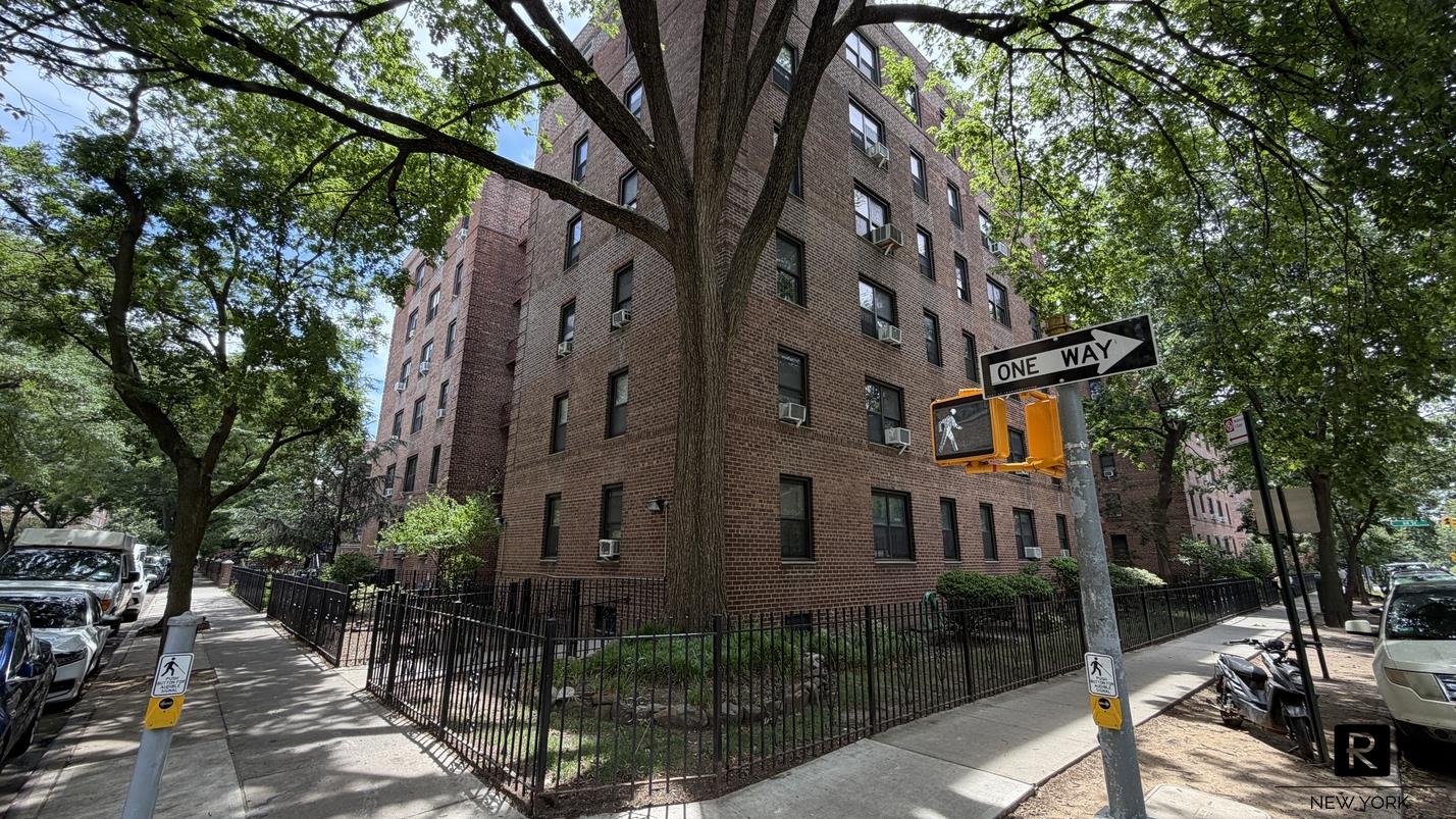 88-10 34th Avenue 2-F Jackson Heights Queens NY 11372