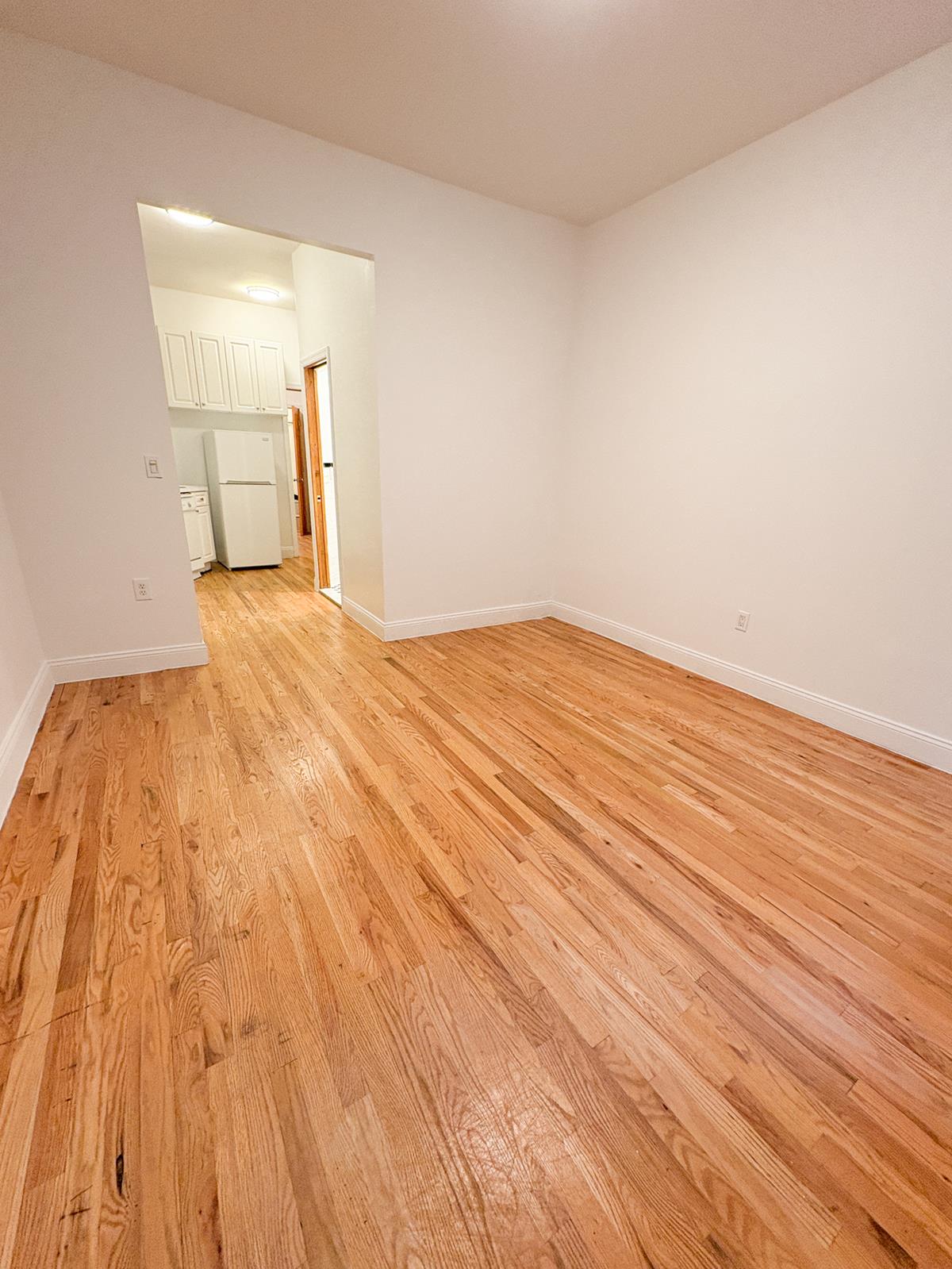 525 Hudson Street 1-RN W. Greenwich Village New York NY 10014