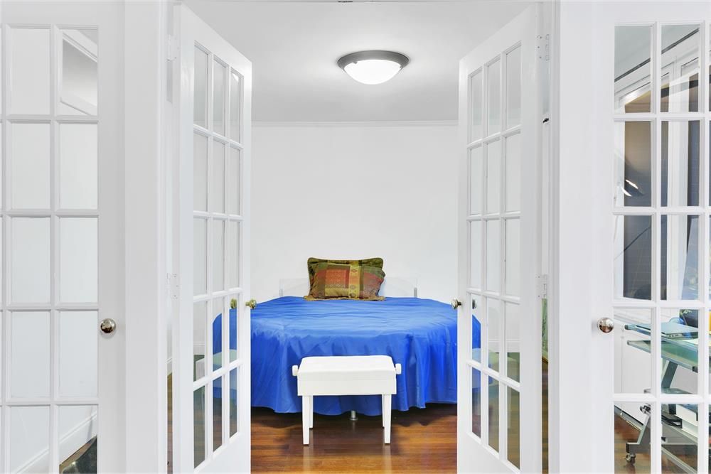 330 East 38th Street Murray Hill New York NY 10016
