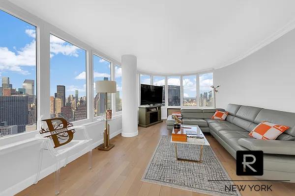 330 East 38th Street Murray Hill New York NY 10016