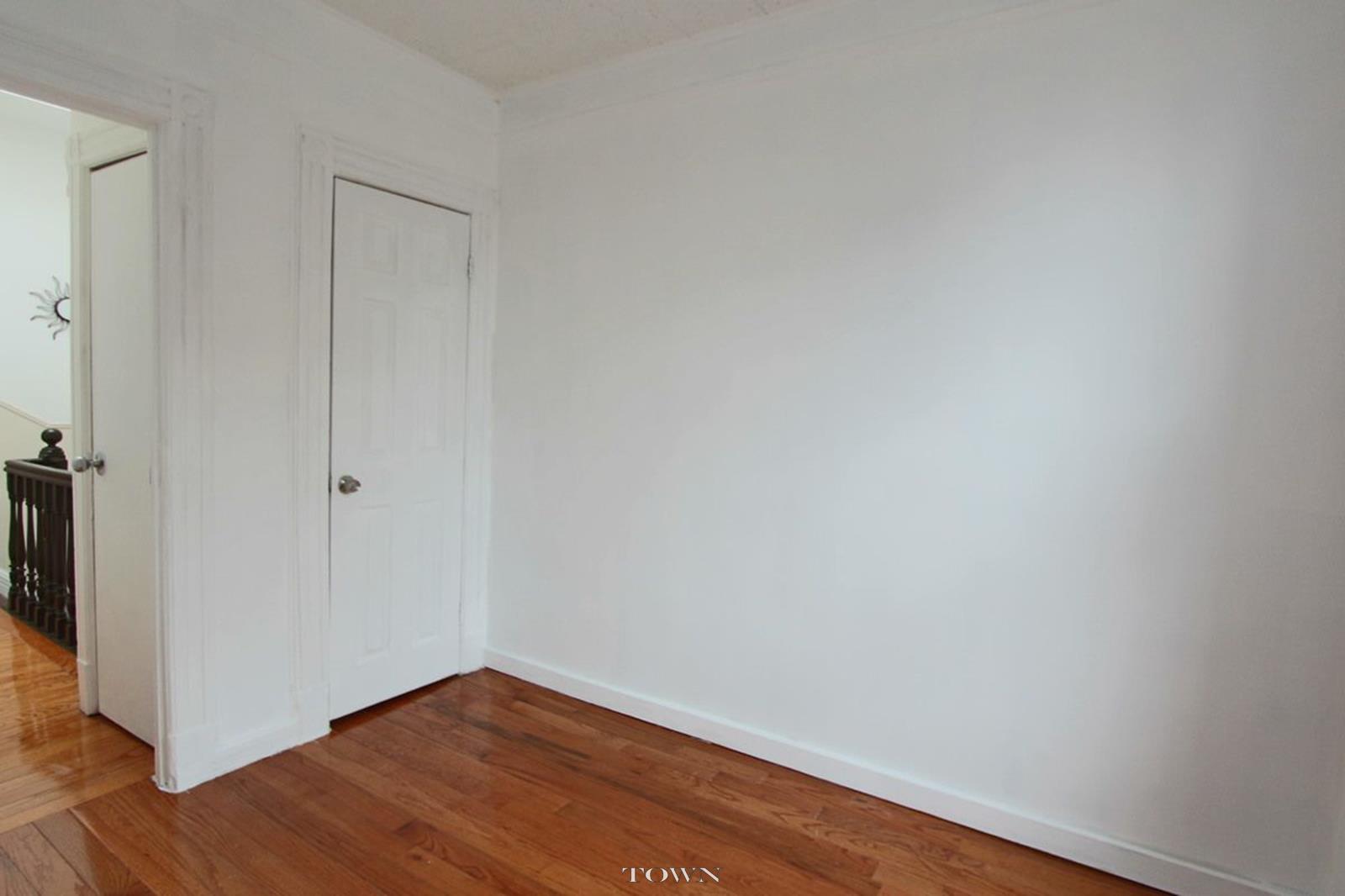 425 63rd Street, #3