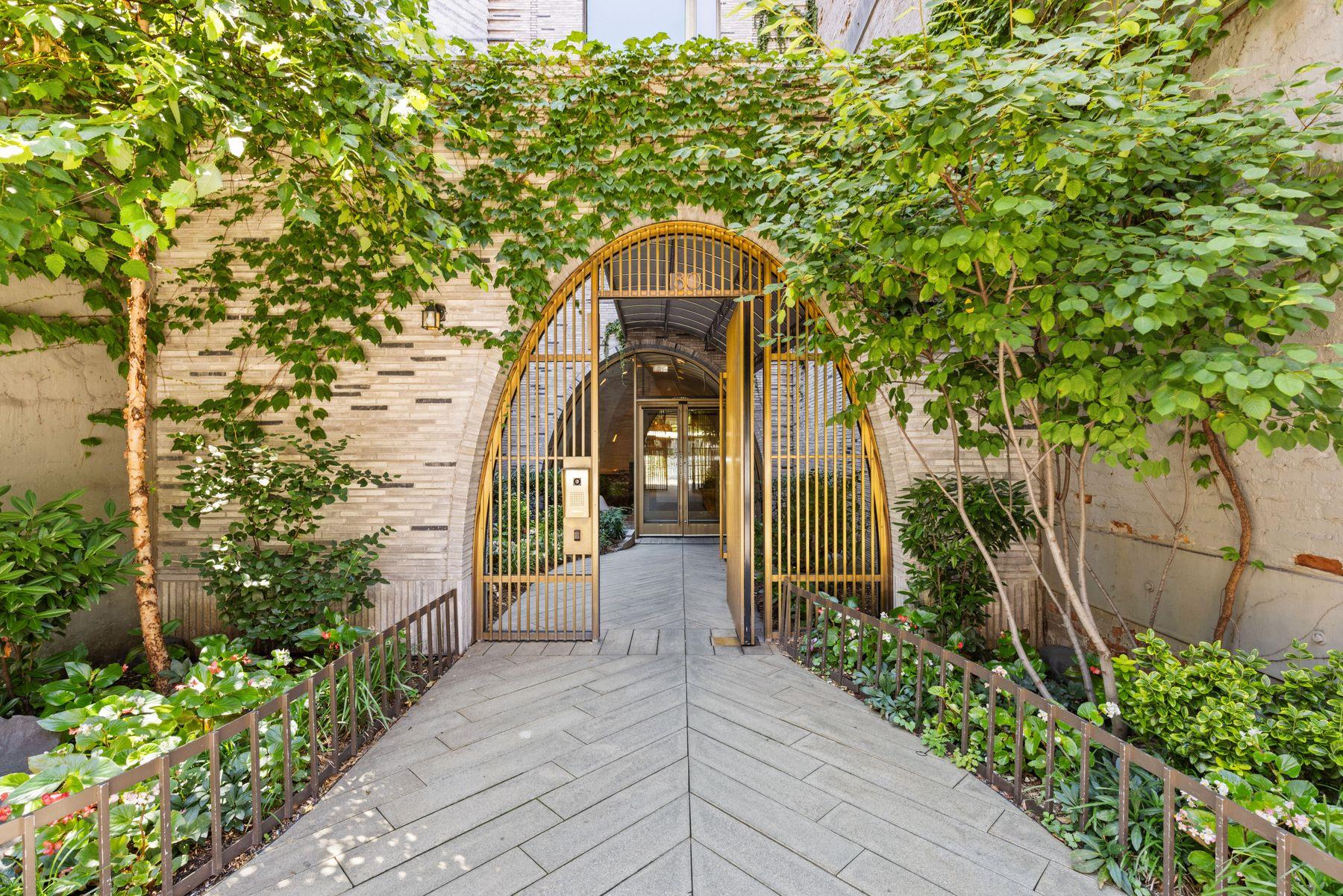 180 East 88th Street 10-A Carnegie Hill New York NY 10128