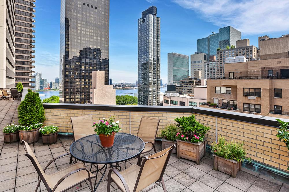 301 East 48th Street Midtown East New York NY 10017