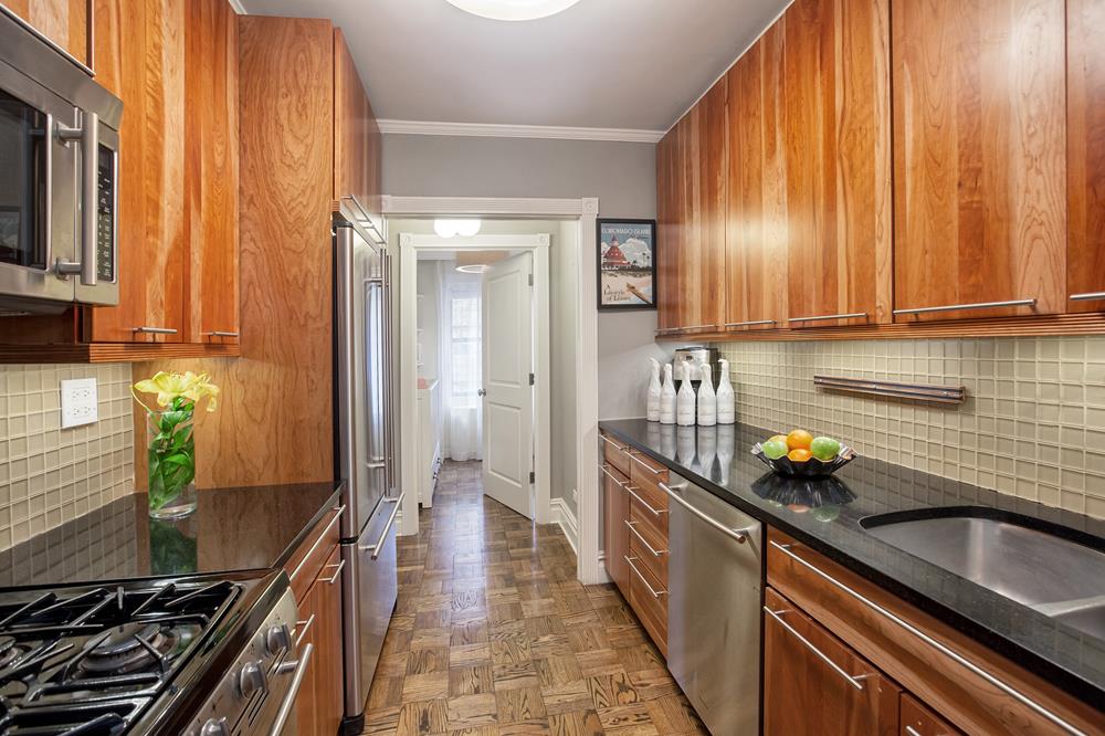 301 East 48th Street Midtown East New York NY 10017