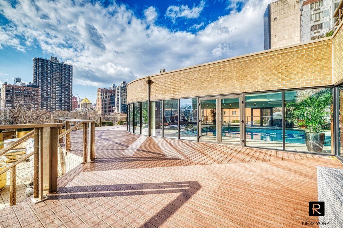 330 East 38th Street 9-AQ Murray Hill New York NY 10016