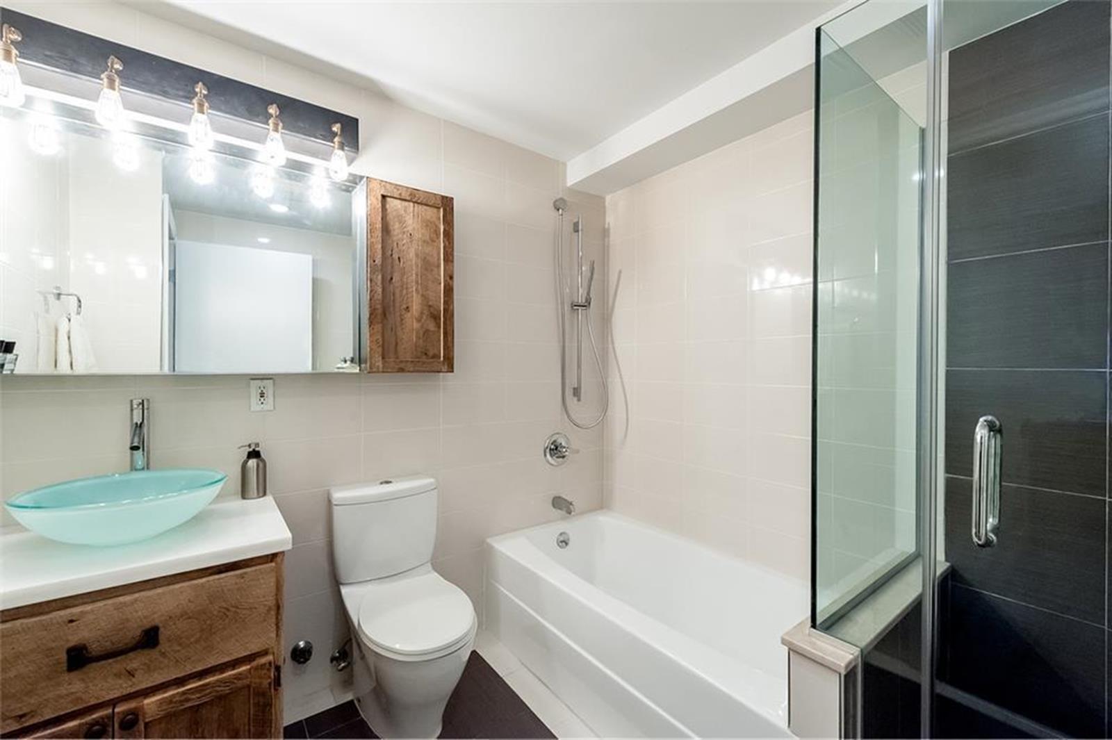 117 Kingsland Avenue Williamsburg Brooklyn NY 11222