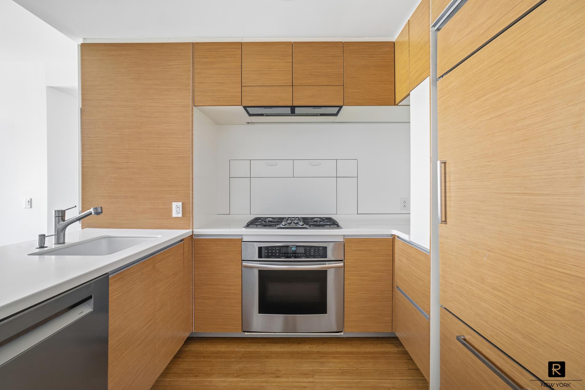2 River Terrace 4M Battery Park City New York NY 10282