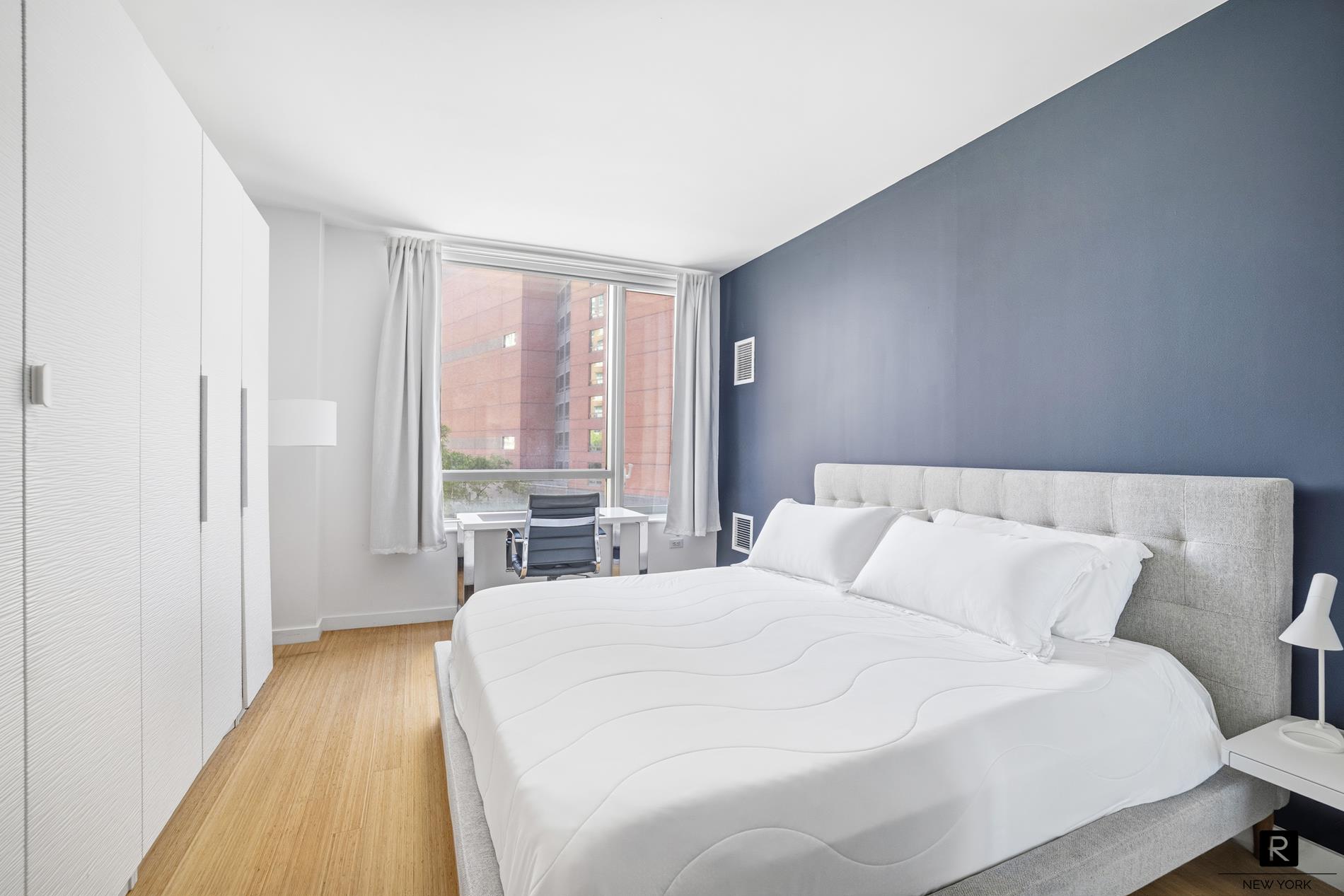 2 River Terrace 4M Battery Park City New York NY 10282