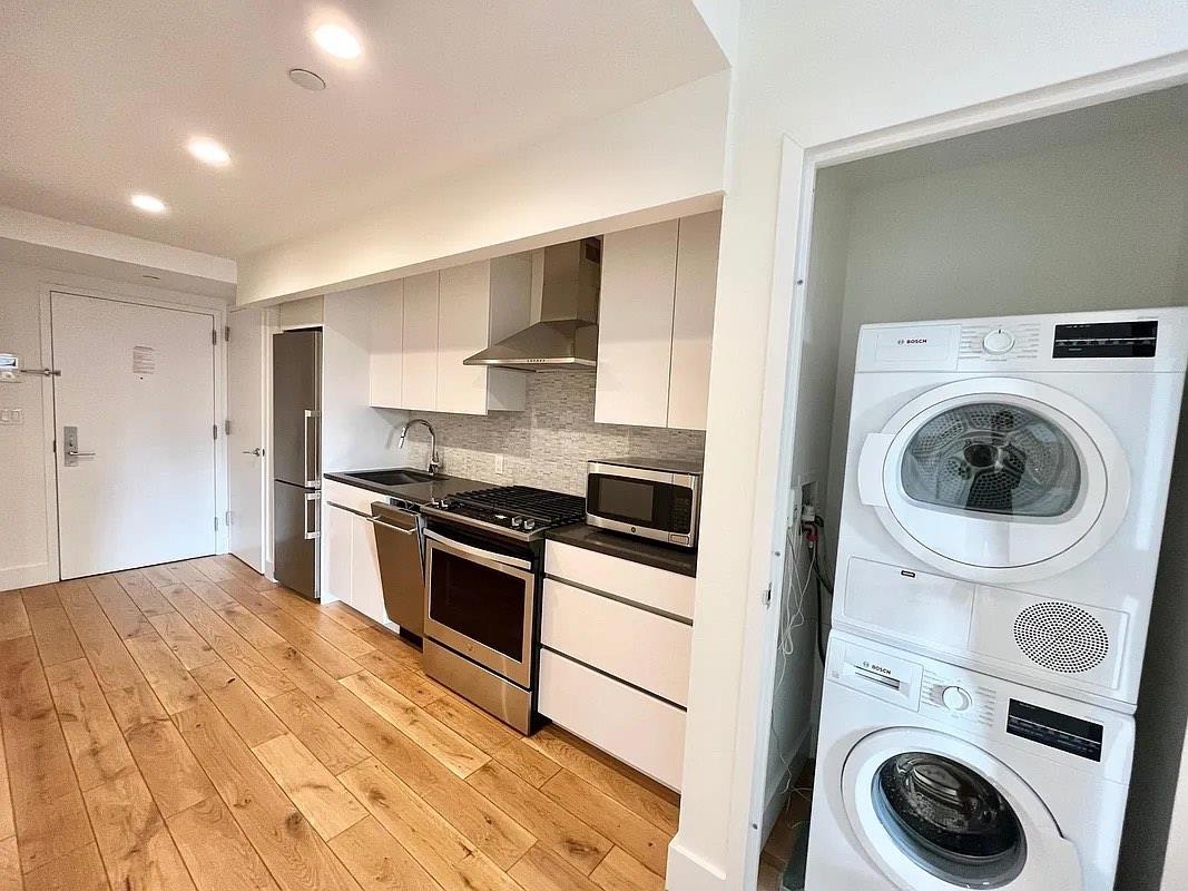 504 Myrtle Avenue 6-S Clinton Hill Brooklyn NY 11205
