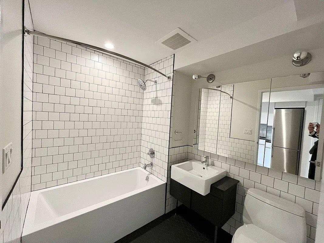 504 Myrtle Avenue 6-S Clinton Hill Brooklyn NY 11205